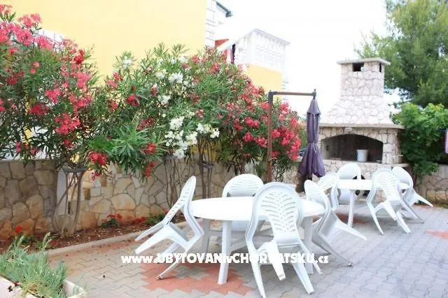 Nada Appartamento Vir