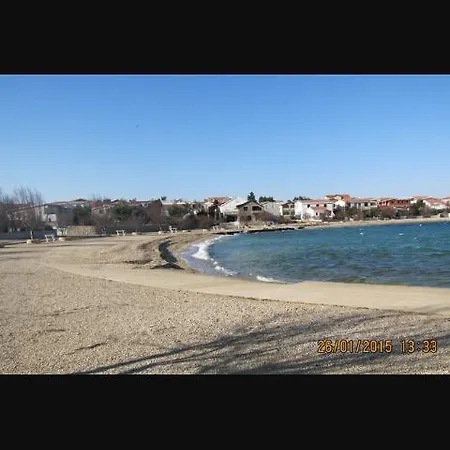 Nada Apartment Vir